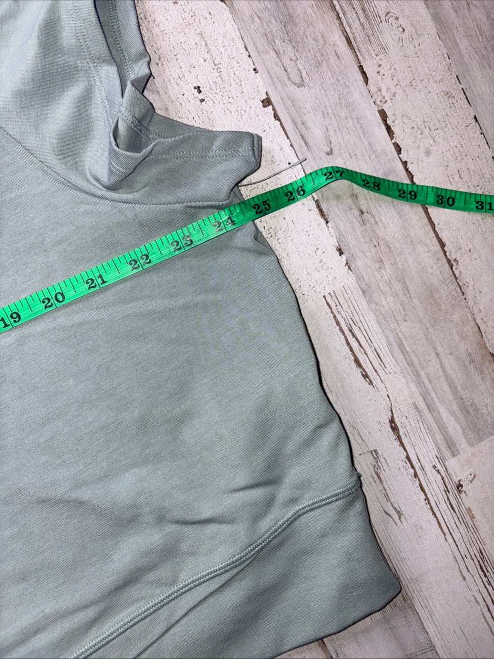 Old Navy PowerChill Cropped Cross Front T-Shirt 3X Osage Green Stretch Top Tee - Picture 3 of 11